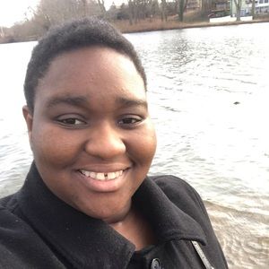 Meet your Posher, Afia